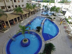 Standard Apartment | Pool | 5 outdoor pools - Boulevard Suíte Hotel (Caldas Novas)