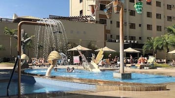 5 piscine all'aperto