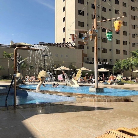 5 piscinas al aire libre