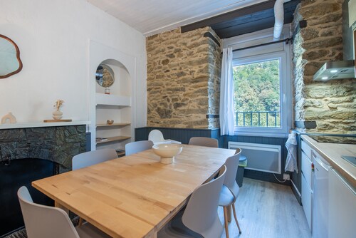 Charming, functional apartment, ground floor, 10min from the Gourette ski resort