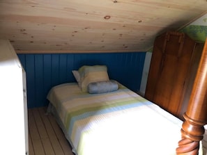 2 soverom og sengetøy