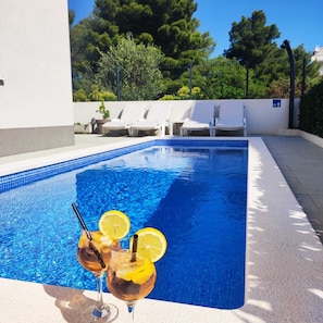 Piscine extérieure, piscine chauffée