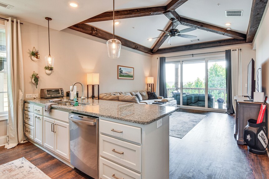 Community Perks: Mountain-view Condo In Toccoa! - Westminster