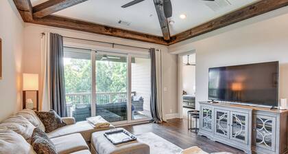 Community Perks: Mountain-View Condo in Toccoa!