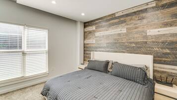 3 bedrooms, internet, bed sheets