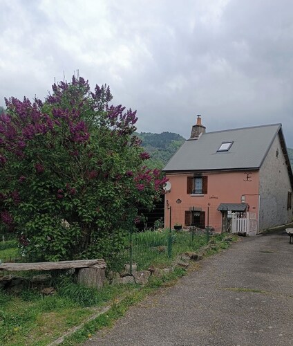 Gite de la Couze authentic Auvergne house ideal for nature lovers