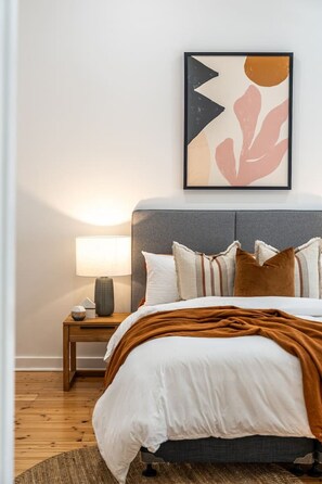 3 bedrooms, desk, iron/ironing board, WiFi - Ambrosia—Relaxed Character Stay near Norwood (Payneham)