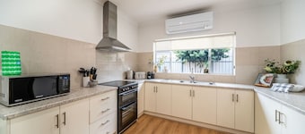 Ambrosia - Designer 3BR WiFi