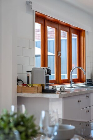 Interior - Neptune - 2BR Private Pool WiFi (Torrensville)