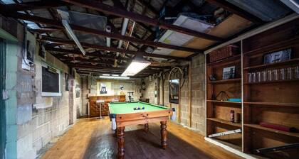 Jupiter & Neptune - In-ground Pool & Mini Bar