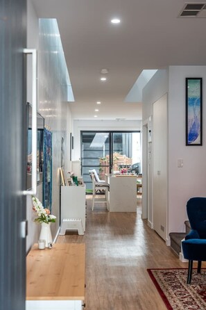 Lobby - Kashida - 2BR Townhouse WiFi Study (Tonsley)