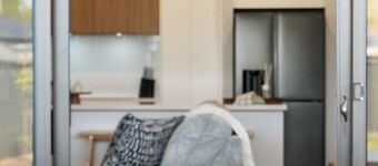 Paradise Point - 4BR Relaxing Coastal Retreat