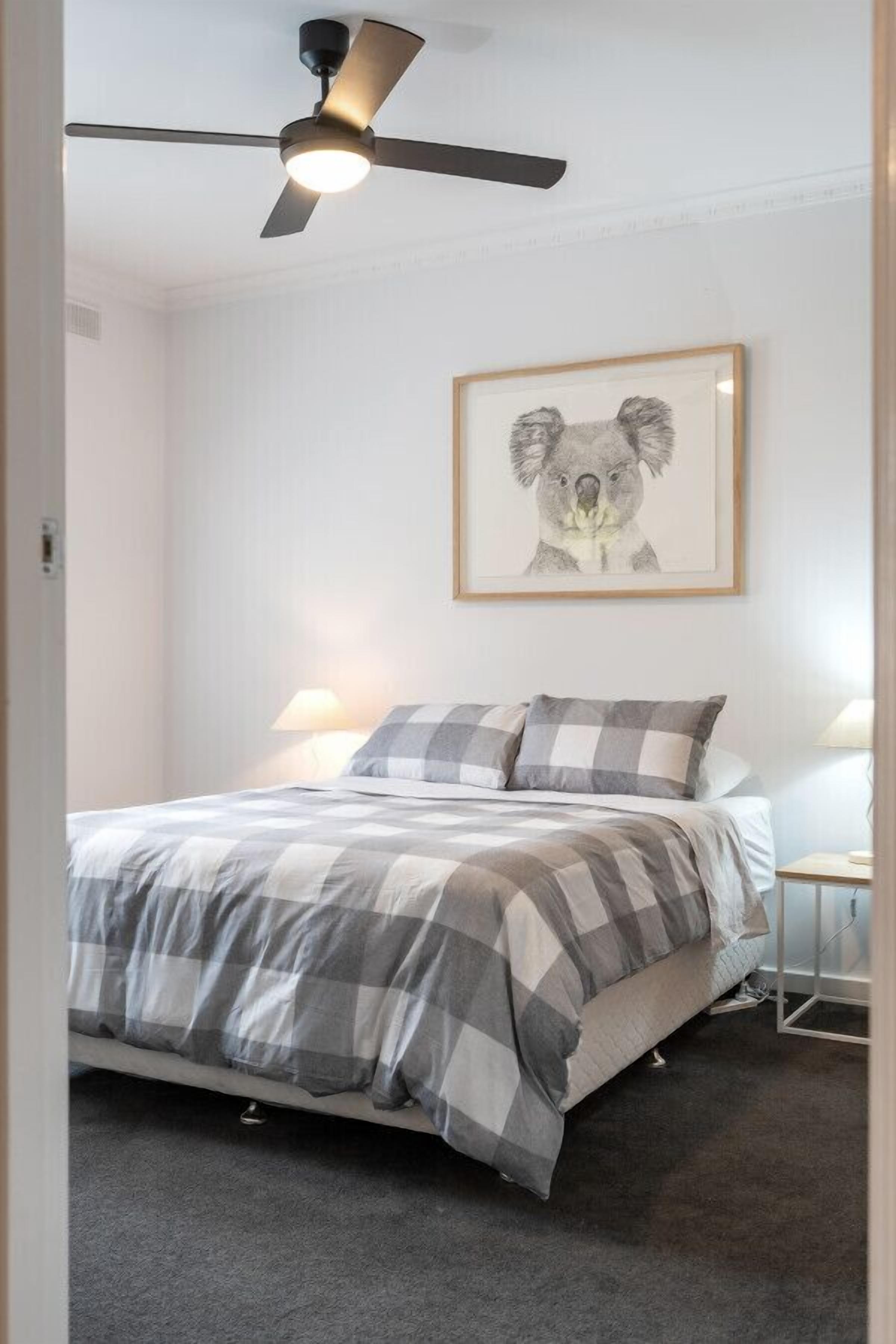 4 chambres, fer et planche à repasser, Wi-Fi gratuit, draps fournis