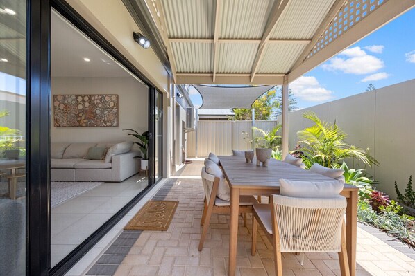 Outdoor dining