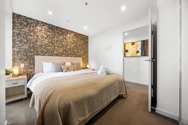 1 bedroom, desk, iron/ironing board, free WiFi