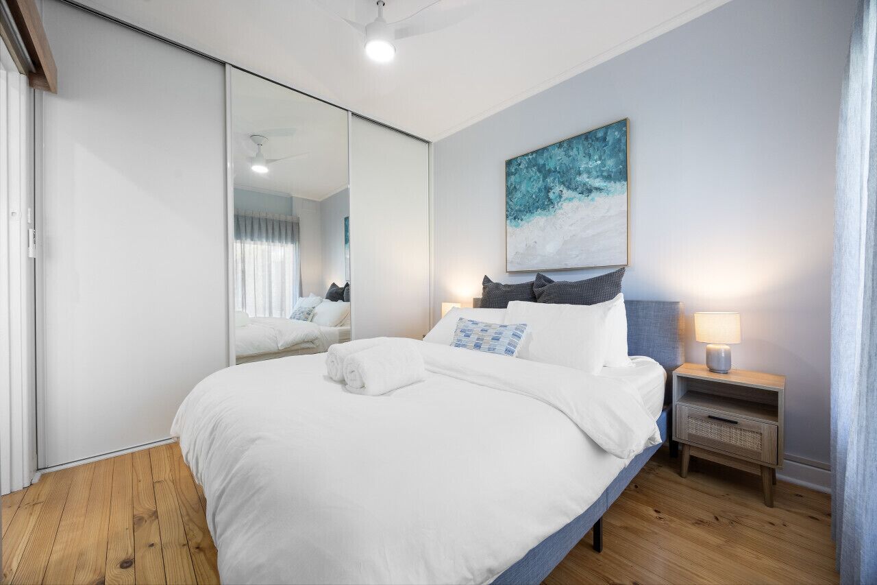 1 slaapkamer, een strijkplank/strijkijzer, wifi, beddengoed