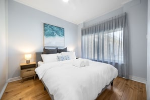 1 slaapkamer, een strijkplank/strijkijzer, wifi, beddengoed