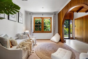 3 chambres, fer et planche à repasser, Wi-Fi gratuit, draps fournis