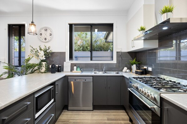 Fridge, microwave, oven, stovetop