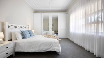 3 sovrum, skrivbord, strykjÀrn/strykbrÀda och wi-fi