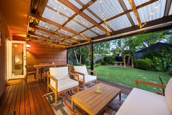 Outdoor dining