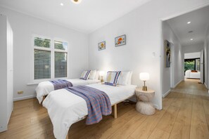 3 bedrooms, WiFi, bed sheets