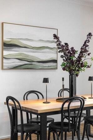 Dining - Olive Lane - Boutique Escape & Serene Farmland Views (Mount Barker)