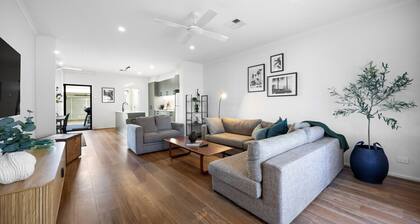 Olive Lane - Boutique Escape & Serene Farmland Views