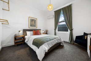 1 dormitorio, tabla de planchar con plancha, wifi