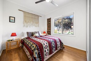 2 bedrooms, iron/ironing board, Internet - Casa Feliz (Cottage) (Maslin Beach)