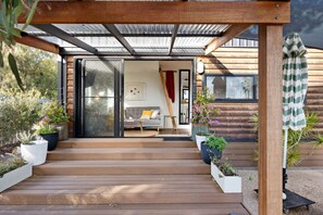 Exterior detail - Casa Feliz - Tiny Home (Maslin Beach)