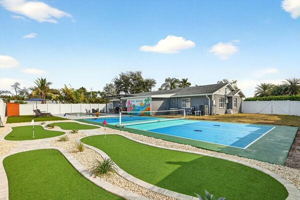 Sport court - 4 BR, Heated Pool/Hot Tub, Close to IMG and Beach (Bradenton)