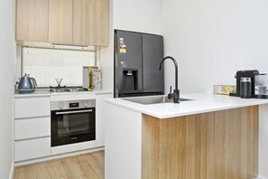 Fridge, microwave, oven, stovetop