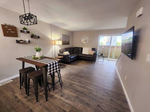 A Spacious Townhome in Newton - Unit C