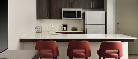 Fridge, microwave, dishwasher, coffee/tea maker