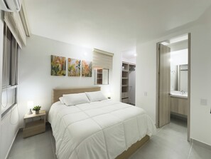2 bedrooms, iron/ironing board, Internet
