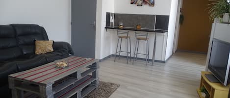 TV