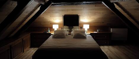 2 slaapkamers, een strijkplank/strijkijzer, reisbedje, gratis wifi