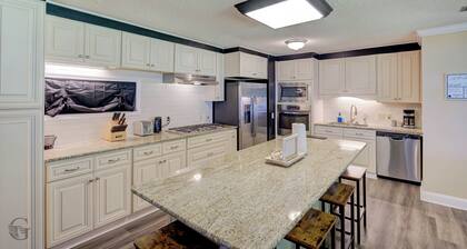 LAKEFRONT HOUSE ON BEAUTIFUL CADDO LAKE