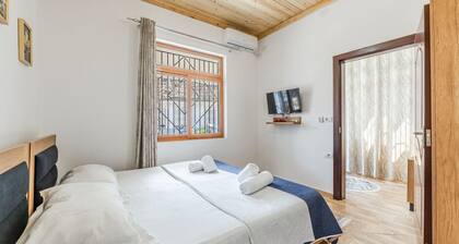 Saraci Rooms 1 by PikHost