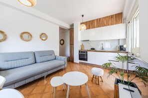 TV - Sunny Balcony Stay | Walk to Golem Beach by PikHost (Golem)