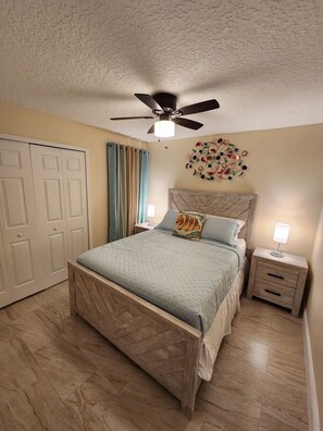 3 bedrooms, iron/ironing board, travel crib, free WiFi