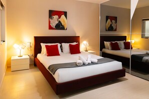 3 chambres, fer et planche à repasser, Wi-Fi gratuit, draps fournis