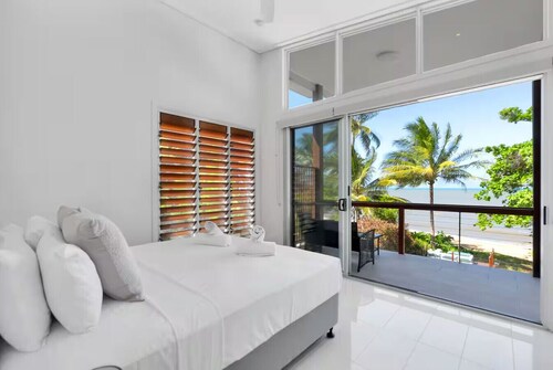 Front Row to Paradise