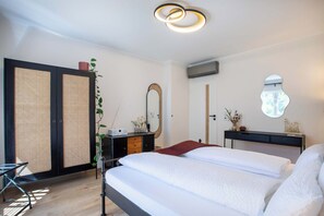 3 Schlafzimmer, Zimmersafe, Schreibtisch, Bügeleisen/Bügelbrett