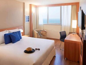 Deluxe Twin Room, 1 Queen Bed, Sea View