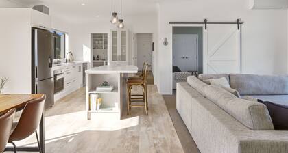 Hosts on the Coast Cooks Coastal Comfort