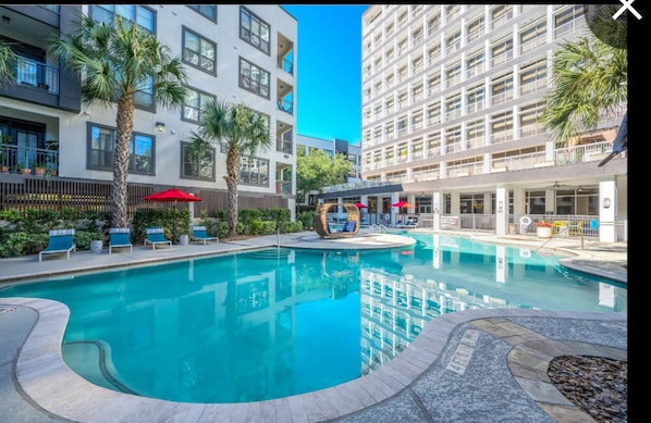 Pool - HTX Luxury Downtown Apartments 10 mins away from galleria mall private parking (Houston)