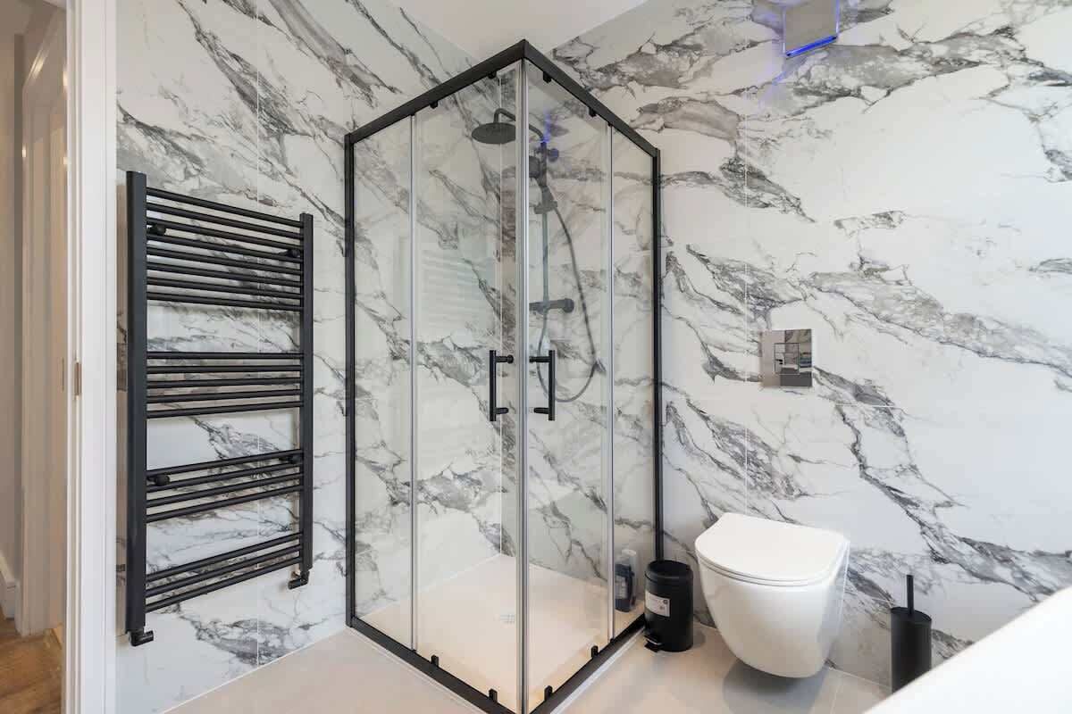 Shower, hair dryer, shampoo