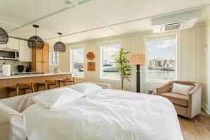 1 habitación, escritorio, wifi gratis y ropa de cama 